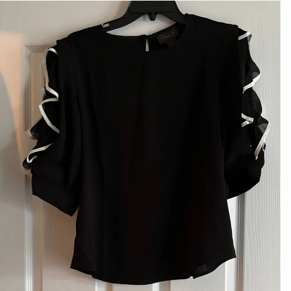 Gracia Black Top with White Accents - Picture 1 of 4
